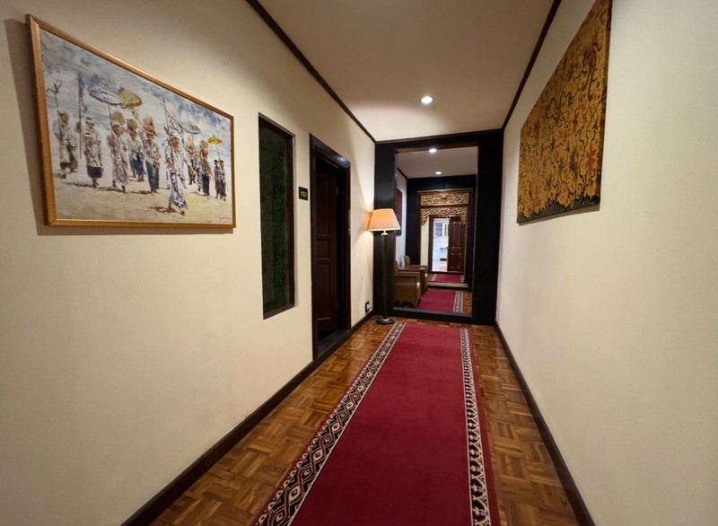 [DIJUAL] Rumah dengan Halaman Luas Kamar Banyak Cocok Untuk Kos atau Hostel (SHM)