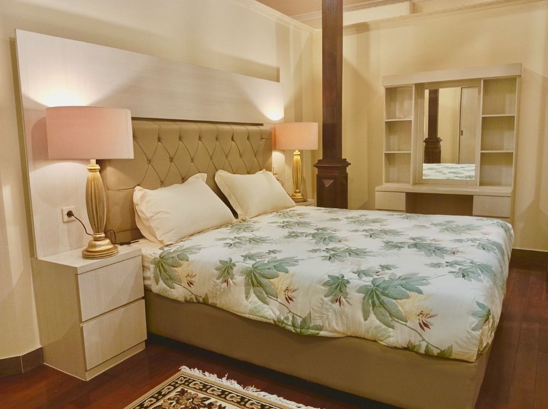 [DIJUAL] Rumah dengan Halaman Luas Kamar Banyak Cocok Untuk Kos atau Hostel (SHM)