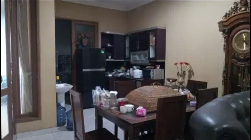 Rumah Cluster View Danau di Ciputat Dekat Stasiun Kereta Api