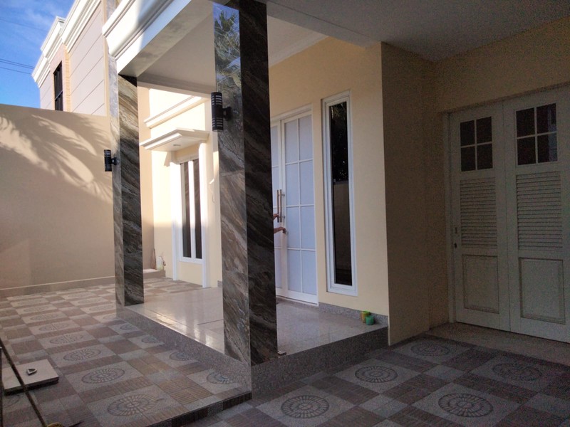 Disewakan Rumah Minimalis  Dan Siap Huni Jalan Gayungsari Timur