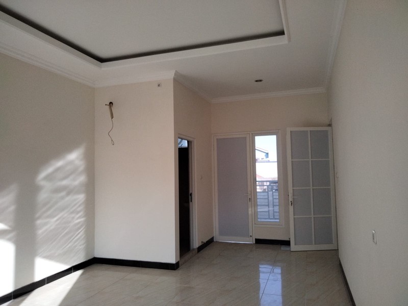 Disewakan Rumah Minimalis  Dan Siap Huni Jalan Gayungsari Timur