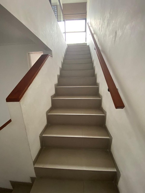 Best Price. Rumah bagus Cluster Somerhill House, Serua Ciputat