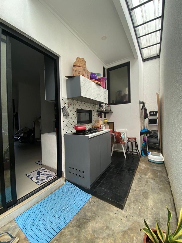 Best Price. Rumah bagus Cluster Somerhill House, Serua Ciputat