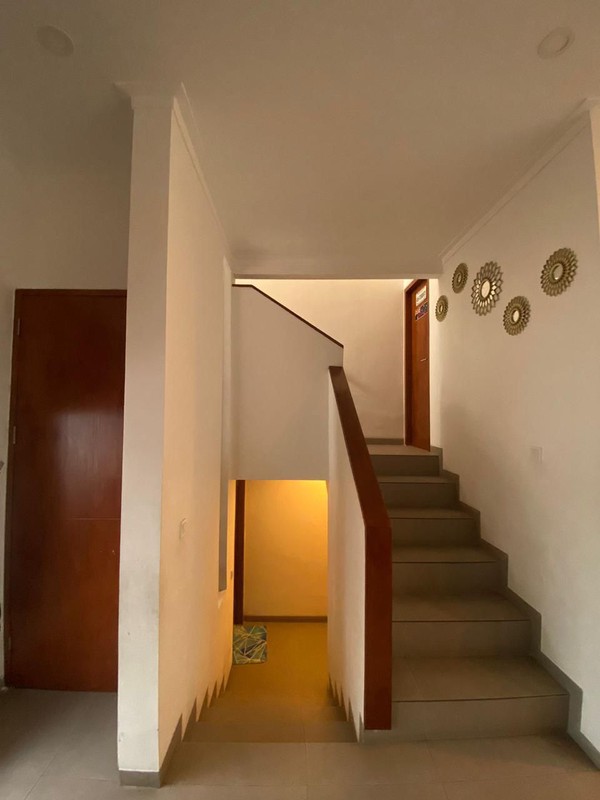 Best Price. Rumah bagus Cluster Somerhill House, Serua Ciputat