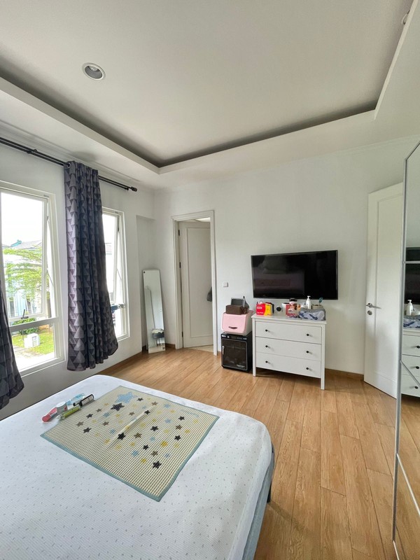 Flash Sale. Rumah mewah Sutera Orlanda, Alam Sutera