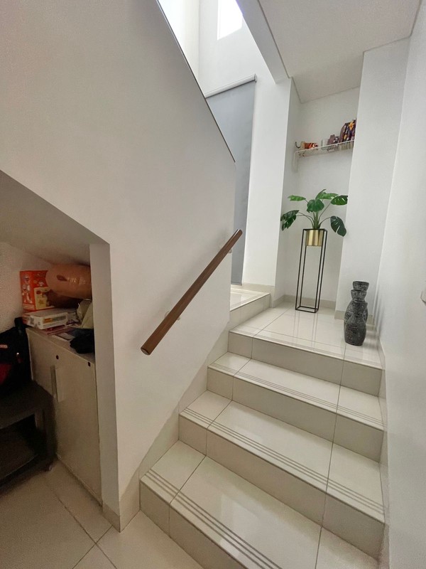 Flash Sale. Rumah mewah Sutera Orlanda, Alam Sutera