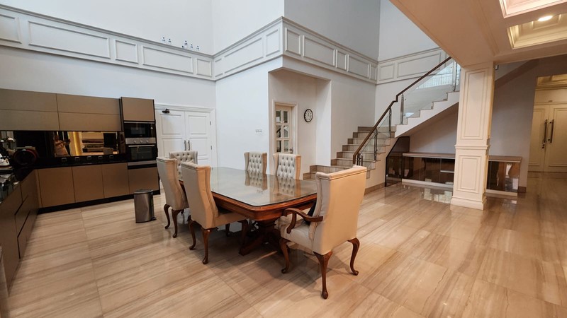 Rumah Mewah Pondok Indah Desain Elegan & Eksklusif