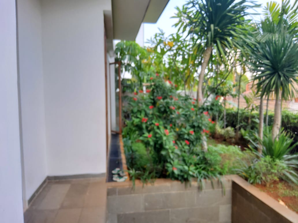 Rumah Baru Minimalis & Nyaman dekat Patra Kuningan Siap Huni, Jakarta Selatan..