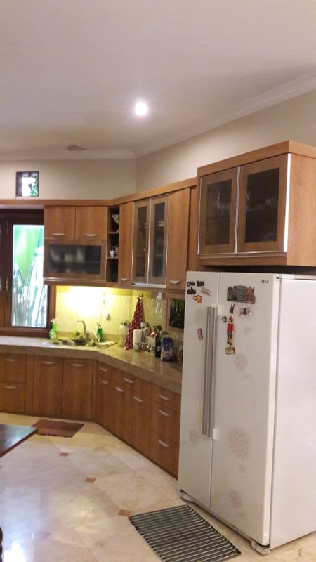 Rumah Asri & Cantik lingkungan Nyaman di Lebak Bulus, Jakarta Selatan...