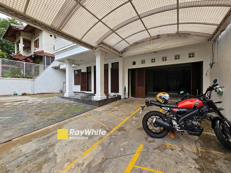 Rumah Kompleks Buncit Utama, Jati padang, 2 menit ke Mal Pejaten, bebas banjir