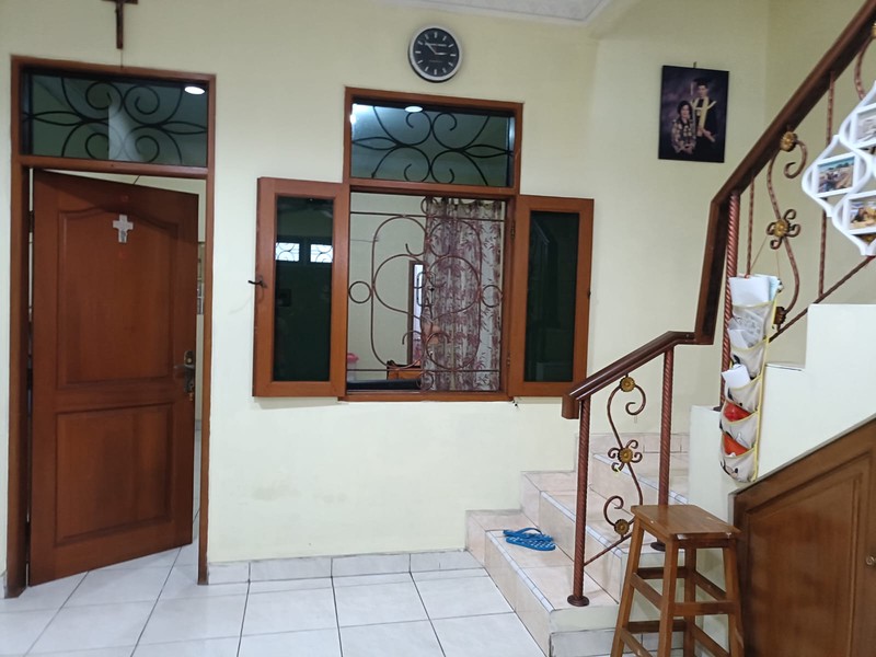 Rumah Jl Abdullah, Krukut, Tamansari