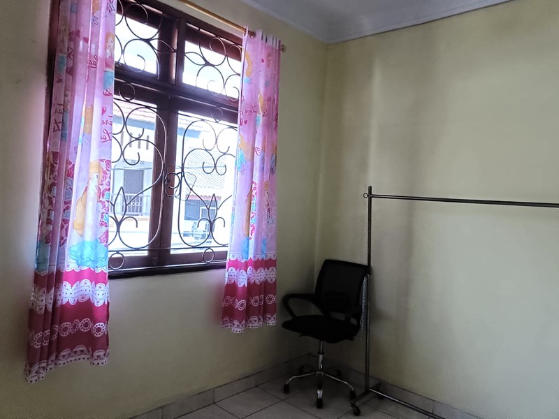 Rumah Jl Abdullah, Krukut, Tamansari