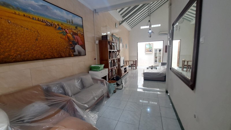 Rumah Mewah Full Furnished Hunian Elegan di Lokasi Strategis di Sariharjo Ngaglik, Sleman