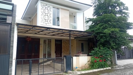 Hunian Eksklusif Rumah 2 Lantai di Dalam Perum Fasilitas Club House & Keamanan 24 Jam, Mertoyudan, Magelang