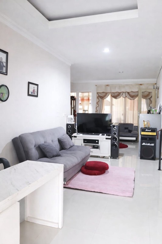 Hunian Eksklusif Rumah 2 Lantai di Dalam Perum Fasilitas Club House & Keamanan 24 Jam, Mertoyudan, Magelang