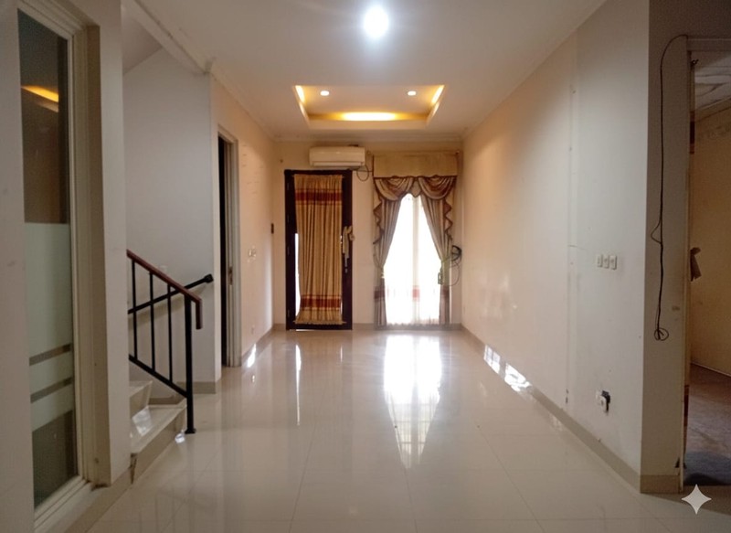 Hunian Eksklusif Rumah 2 Lantai di Dalam Perum Fasilitas Club House & Keamanan 24 Jam, Mertoyudan, Magelang