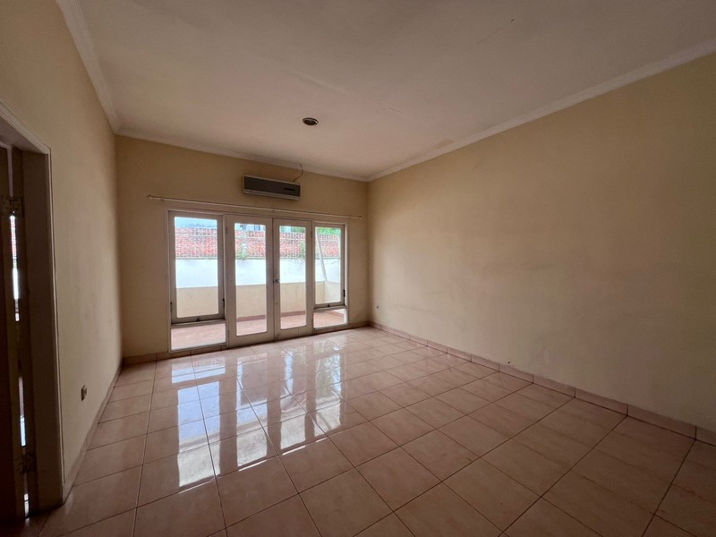 Disewa Rumah Strategis untuk Usaha atau Hunian di Rawa Buntu BSD