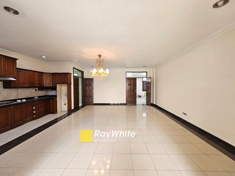 Rumah di Kompleks Buncit Utama, Warung Buncit, bisa sewa buat Silent Office