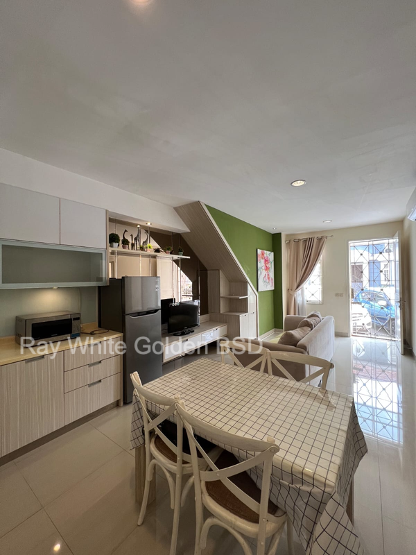 Disewa Townhouse Cantik Full Furnished Taman Paris Lippo Karawaci