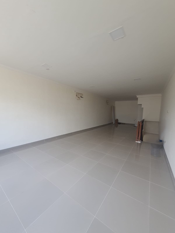 Ruko Gandeng Siap Usaha Di Kota Wisata, Cibubur