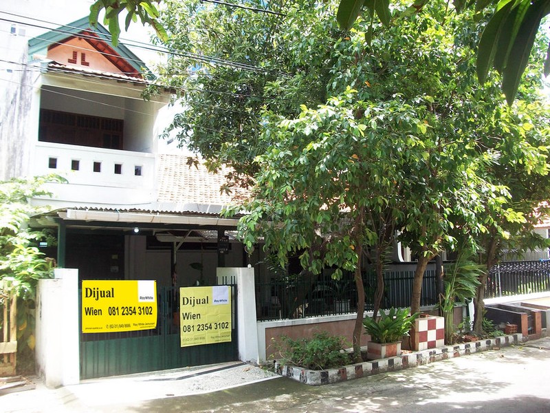 Rumah di Kendangsari Surabaya Selatan, Strategis dekat Jl. Raya Jemursari & Jl. Raya Margorejo, Bebas Banjir