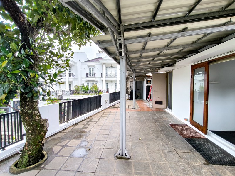 Rumah Siap Huni dengan halaman luas di Cilandak Permai Raya, Jakarta Selatan