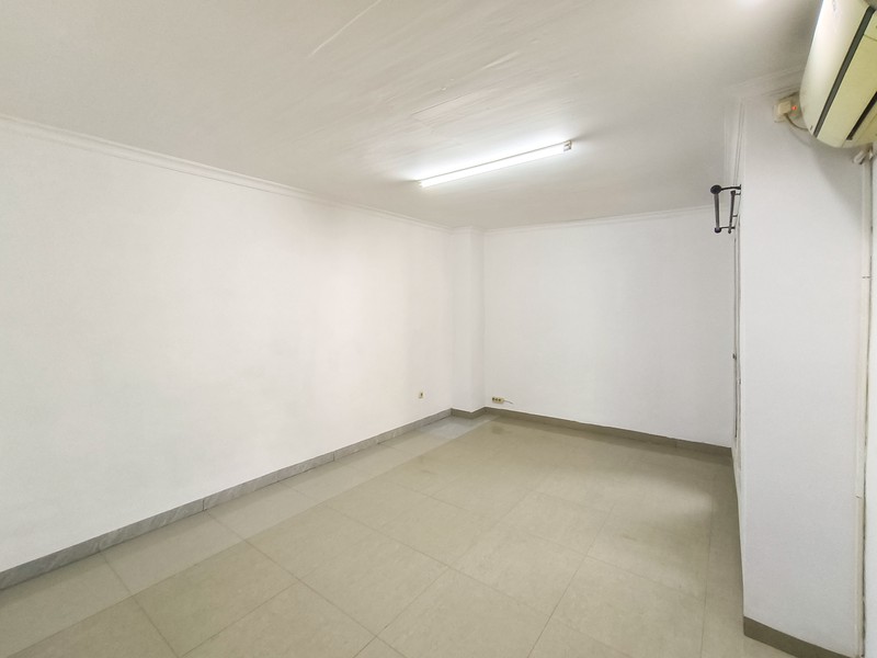 Rumah Siap Huni dengan halaman luas di Cilandak Permai Raya, Jakarta Selatan