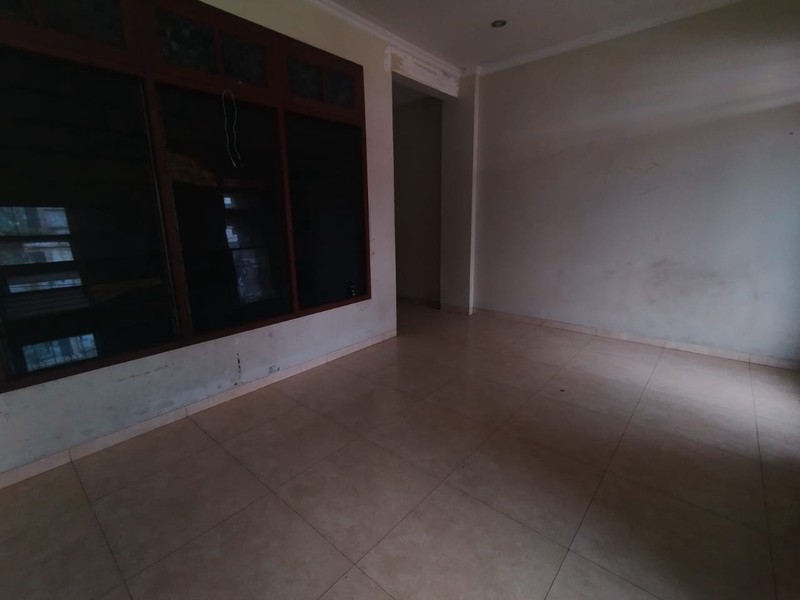 Disewakan Ruko Strategis 2 Lantai Sangat Cocok untuk Usaha di Samirono, Caturtunggal, Depok, Sleman 