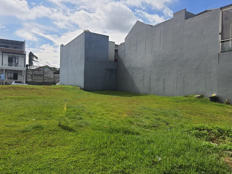 Kavling Hoek Premium di Bellwood di Kota Wisata, Cibubur