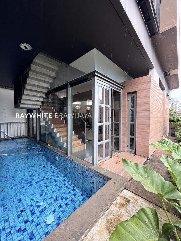 Twonhouse Dalam Compound Area Cilandak Lokasi Strategis