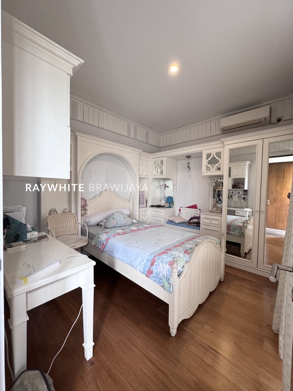 Twonhouse Dalam Compound Area Cilandak Lokasi Strategis