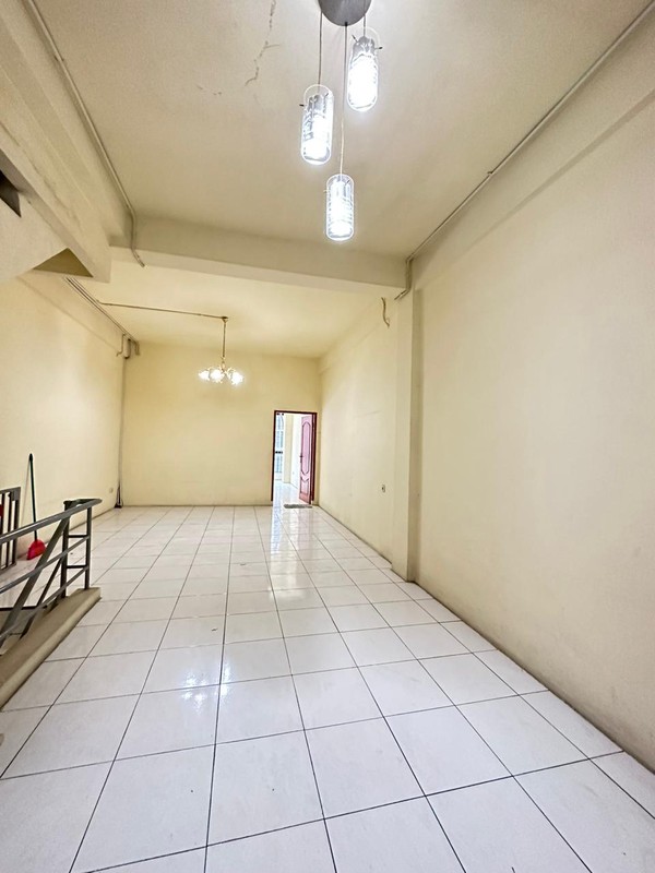 Di jual bangunan multifungsi Daerah Sawah Besar