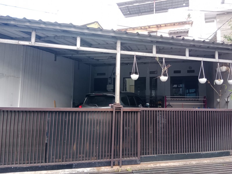 Rumah di Pusat Kota Sayap Dalem Kaum Lengkong Bandung