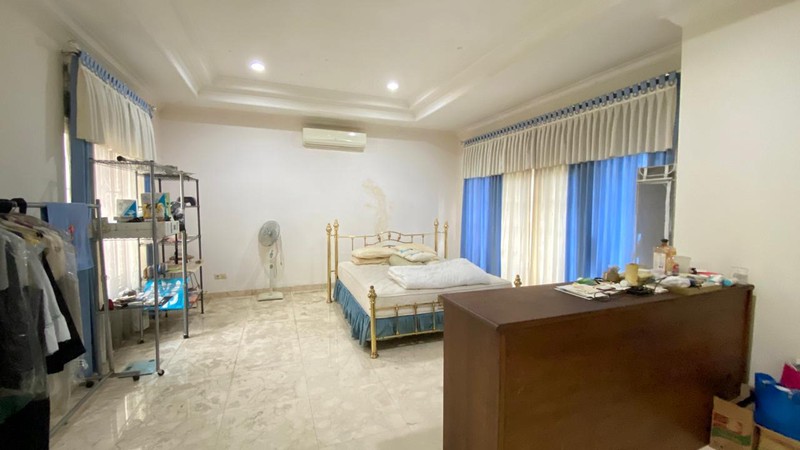 Di Jual Rumah Mewah 2 Lantai di Setia Budi