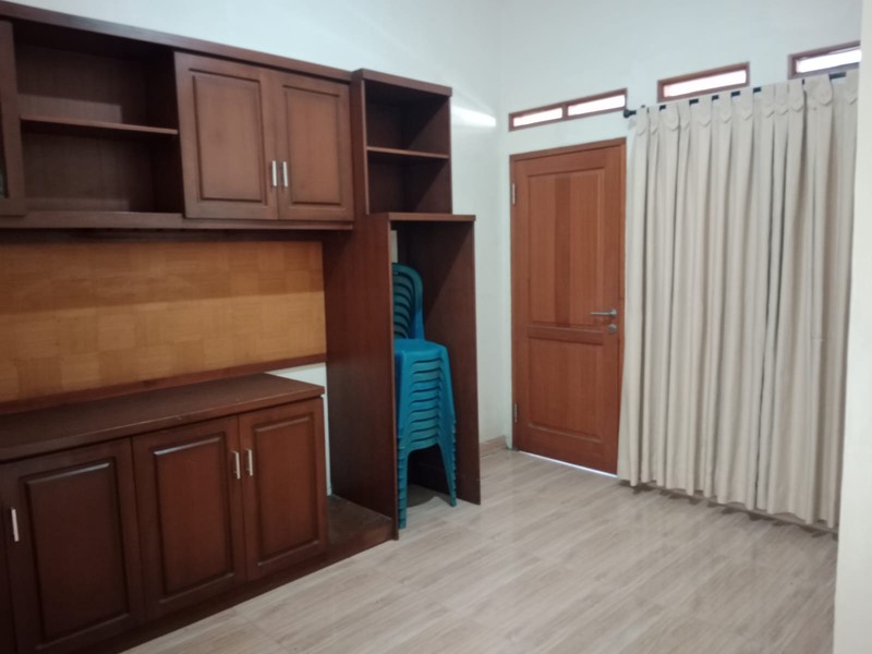 Rumah 2 Lantai di Neptunus Dekat Metro Indah Mall Margahayu Raya