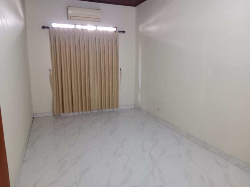 Rumah 2 Lantai di Neptunus Dekat Metro Indah Mall Margahayu Raya