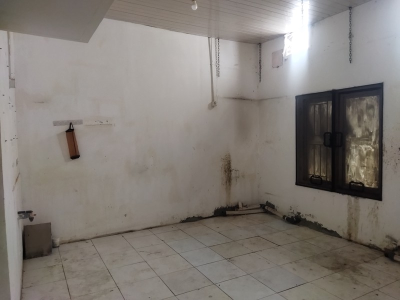 Ruko 3 Lantai Siap Huni Dan Parkir Luas Di Gading Sepong Tangerang