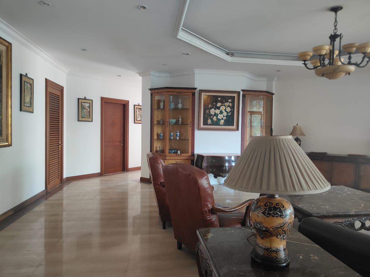 Dijual Rumah Mewah Super Luas, Lokasi Premium Simprug Garden - Hadap Selatan