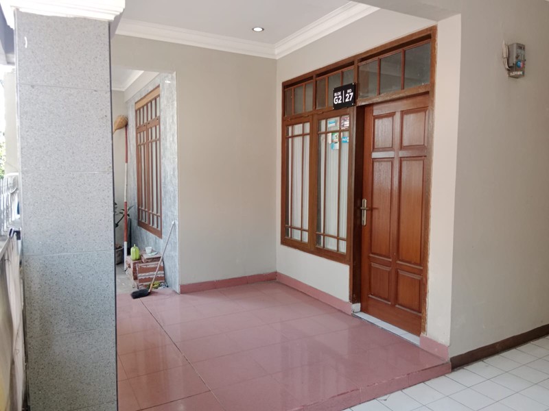 Rumah 2 Lantai di Jupiter Barat Margahayu Raya Barat