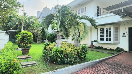 For Sale Spacious East Facing Home with Elegant Design