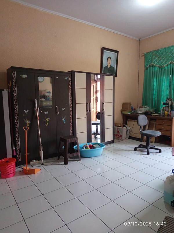 Di Jual Rumah/Ruko Strategis di Taman Sari, Lokasi Nyaman dan Potensial