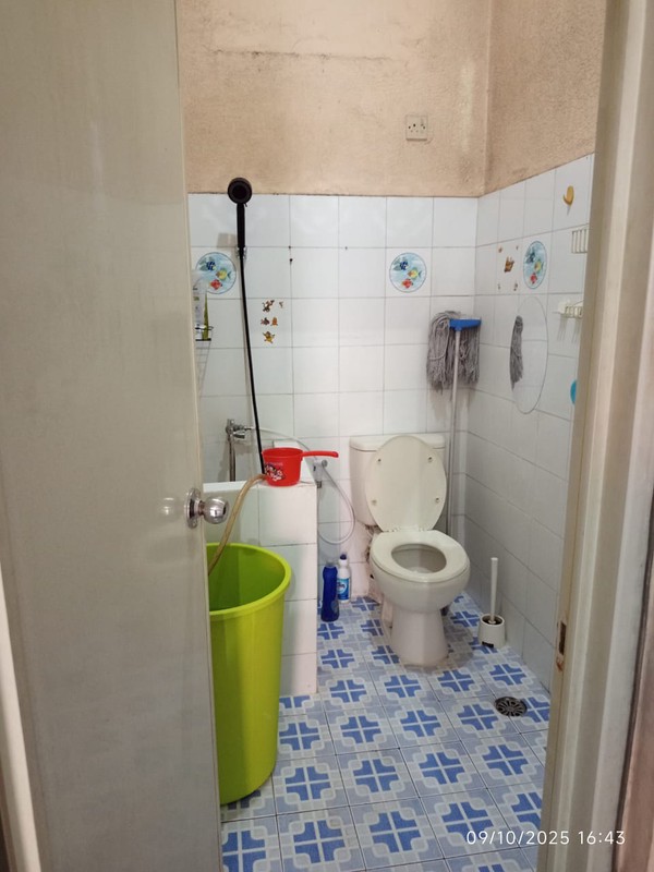 Di Jual Rumah/Ruko Strategis di Taman Sari, Lokasi Nyaman dan Potensial