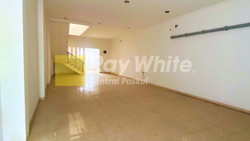 Ruko 2,5 Lantai di Mainroad Dago Bandung