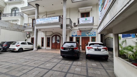 Di Jual Rumah di Tebet bisa di jadikan Kantor atau tempat Usaha