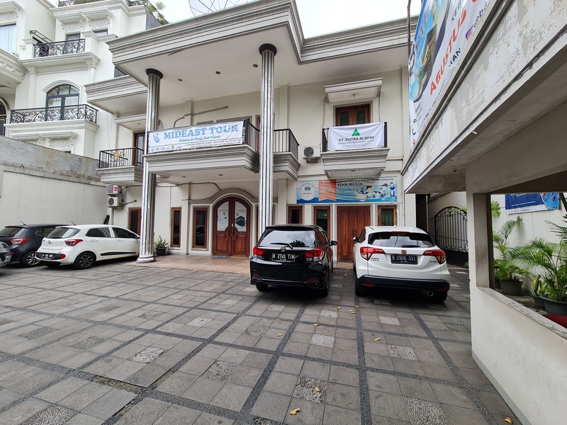 Di Jual Rumah di Tebet bisa di jadikan Kantor atau tempat Usaha