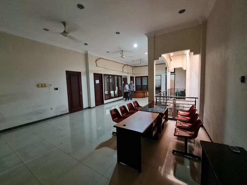 Di Jual Rumah di Tebet bisa di jadikan Kantor atau tempat Usaha