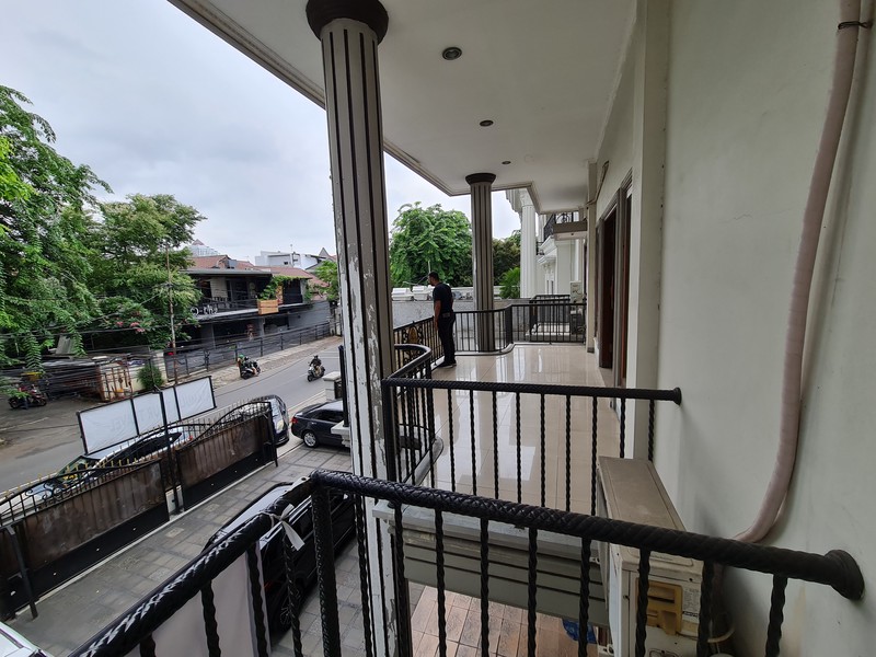 Di Jual Rumah di Tebet bisa di jadikan Kantor atau tempat Usaha