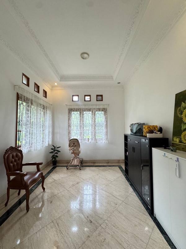 Hunian mewah lahan super luas di Margonda