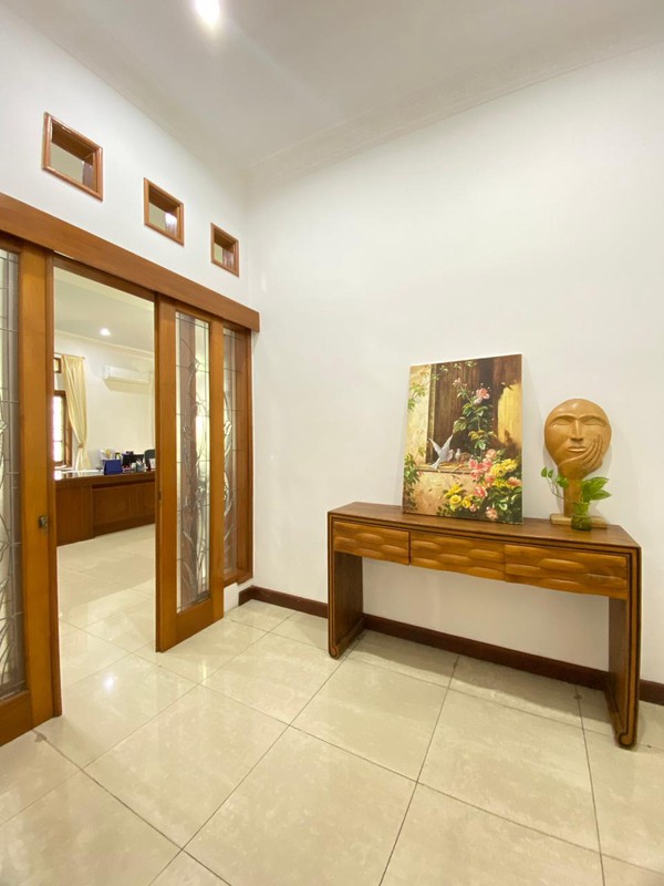 Hunian mewah lahan super luas di Margonda