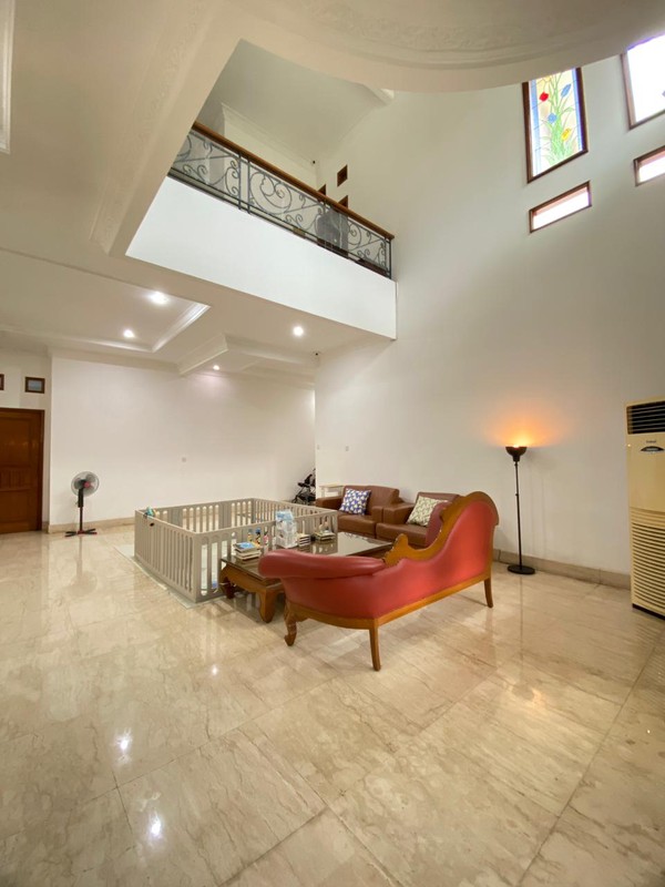 Hunian mewah lahan super luas di Margonda